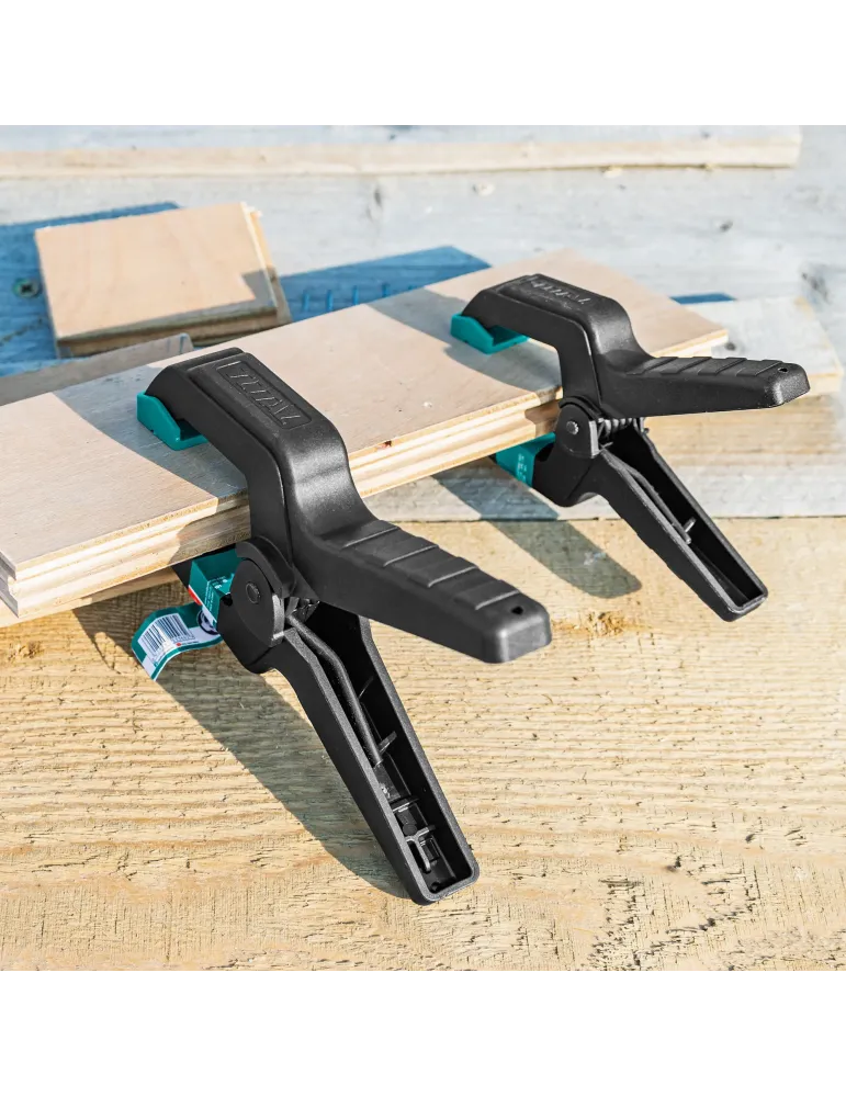 Pinza plástico Mod. THT133