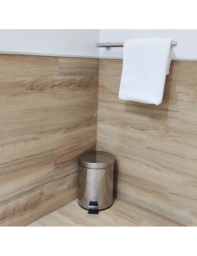 Cubo de acero inoxidable con pedal Mod. BAKO